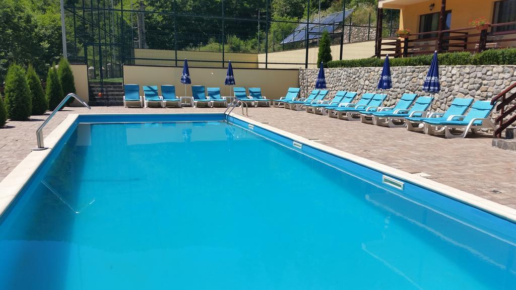 Pension Curmatura Stezii Răşinari Exterior foto